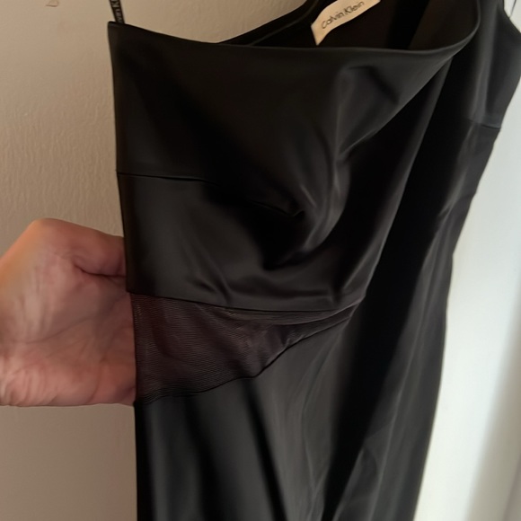 Black Calvin Klein one shoulder dress Size 10 Worn once, great condition - Picture 3 of 7